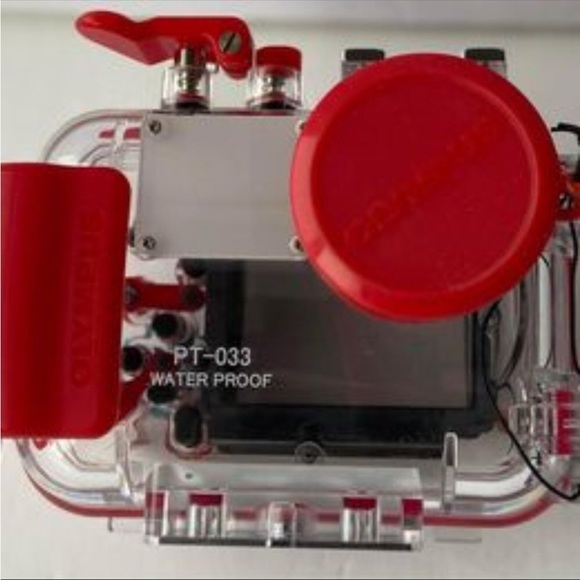 Olympus PT-033 waterproof underwater camera case for Olympus Stylus 720 SW - Picture 6 of 9